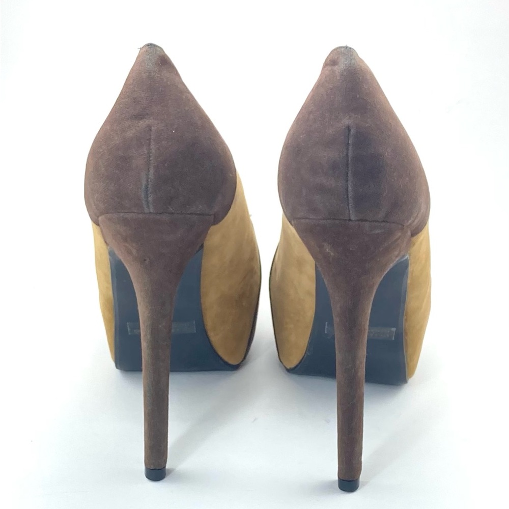Wild Rose Two-Tone Brown Heels - Picture 6 of 6